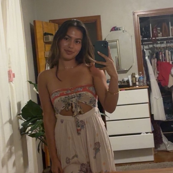 Meet your Posher, Naomi - Picture 2 of 2